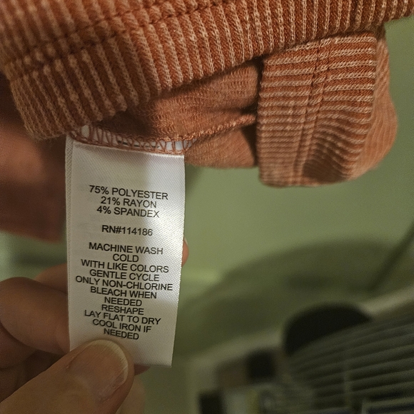 Cozy Rust Hooded Sweater - Picture 6 of 6